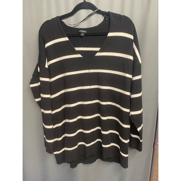 Torrid 2x lightweight sweater black and white stripe (b43) - Picture 2 of 4